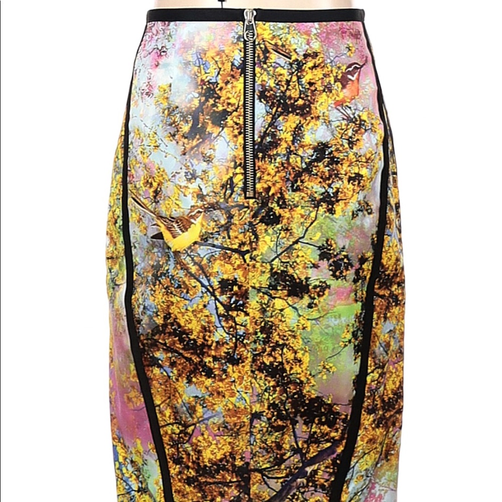 Ted Baker bird print pencil skirt. - Picture 6 of 11